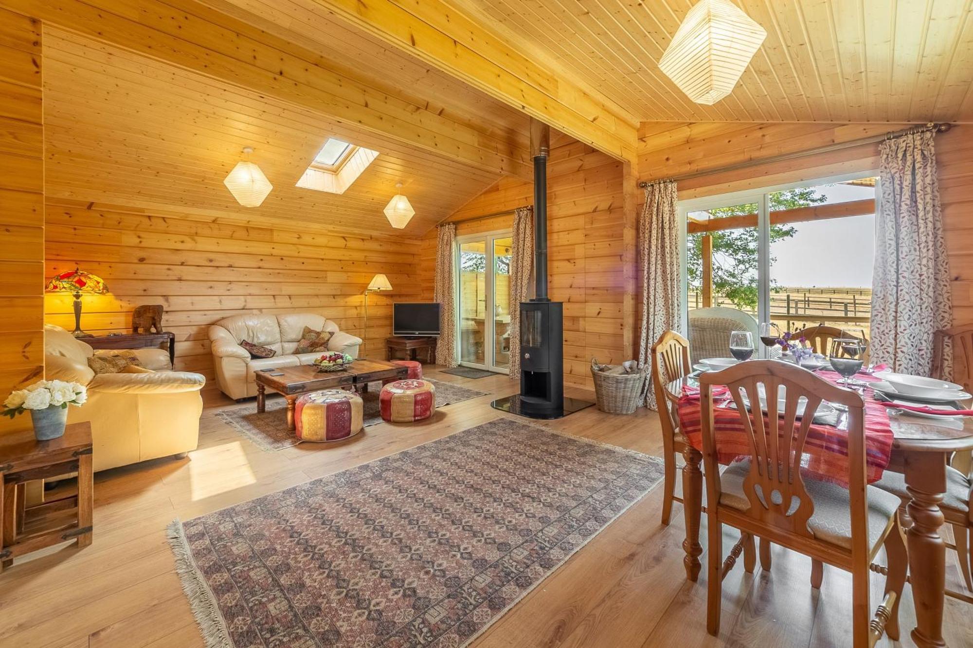 The Lodge Stowmarket Exteriér fotografie